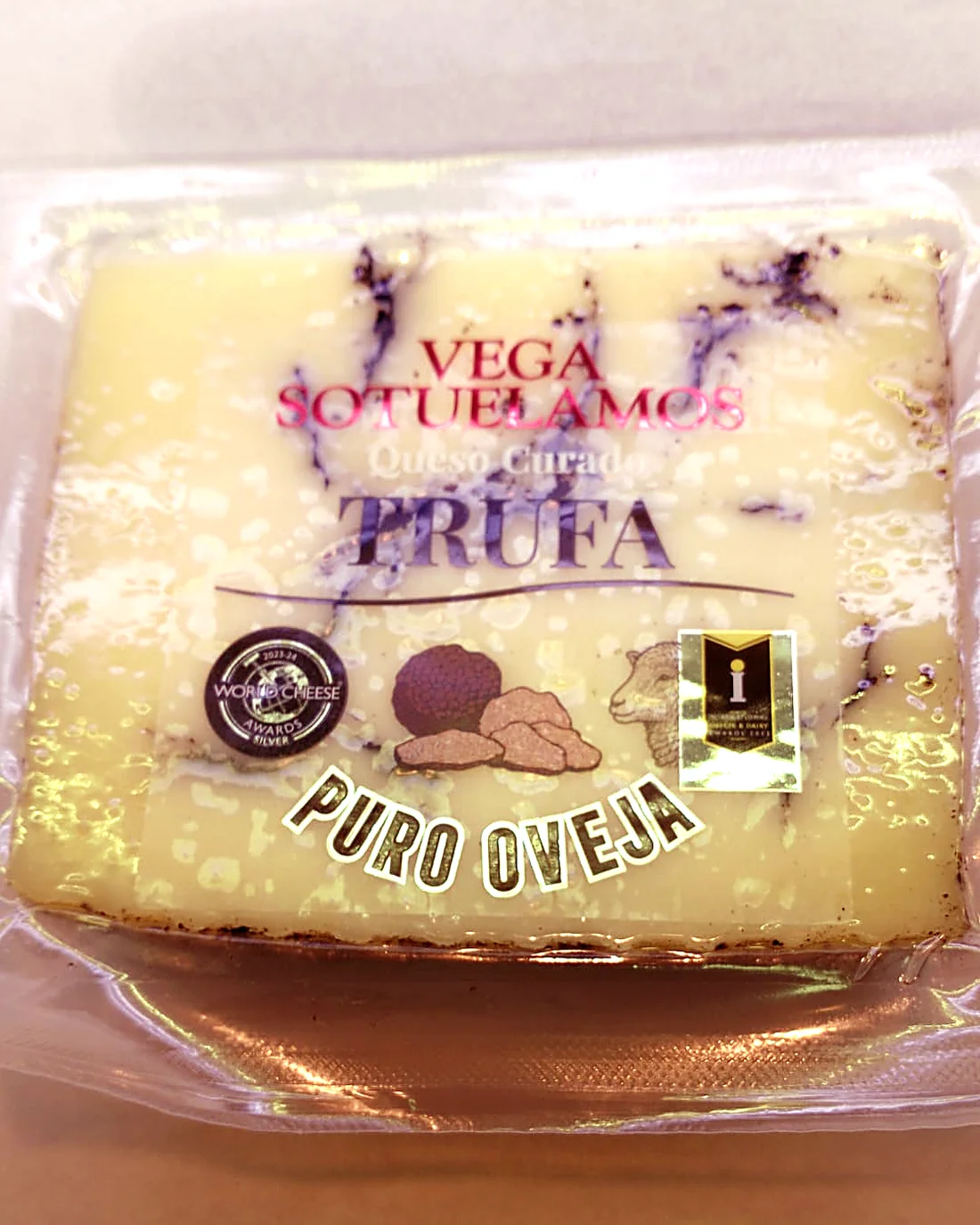 Queso Curado de Oveja con Trufa Vega Sotuélamos 1